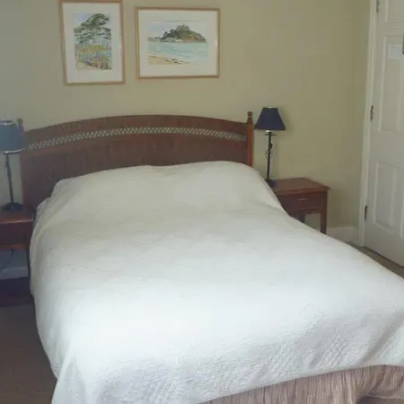 The Rising Sun 4*